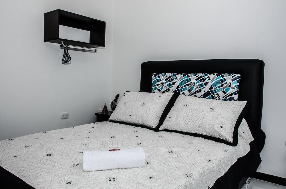 Ayenda 1077 Hills Hotel 3*