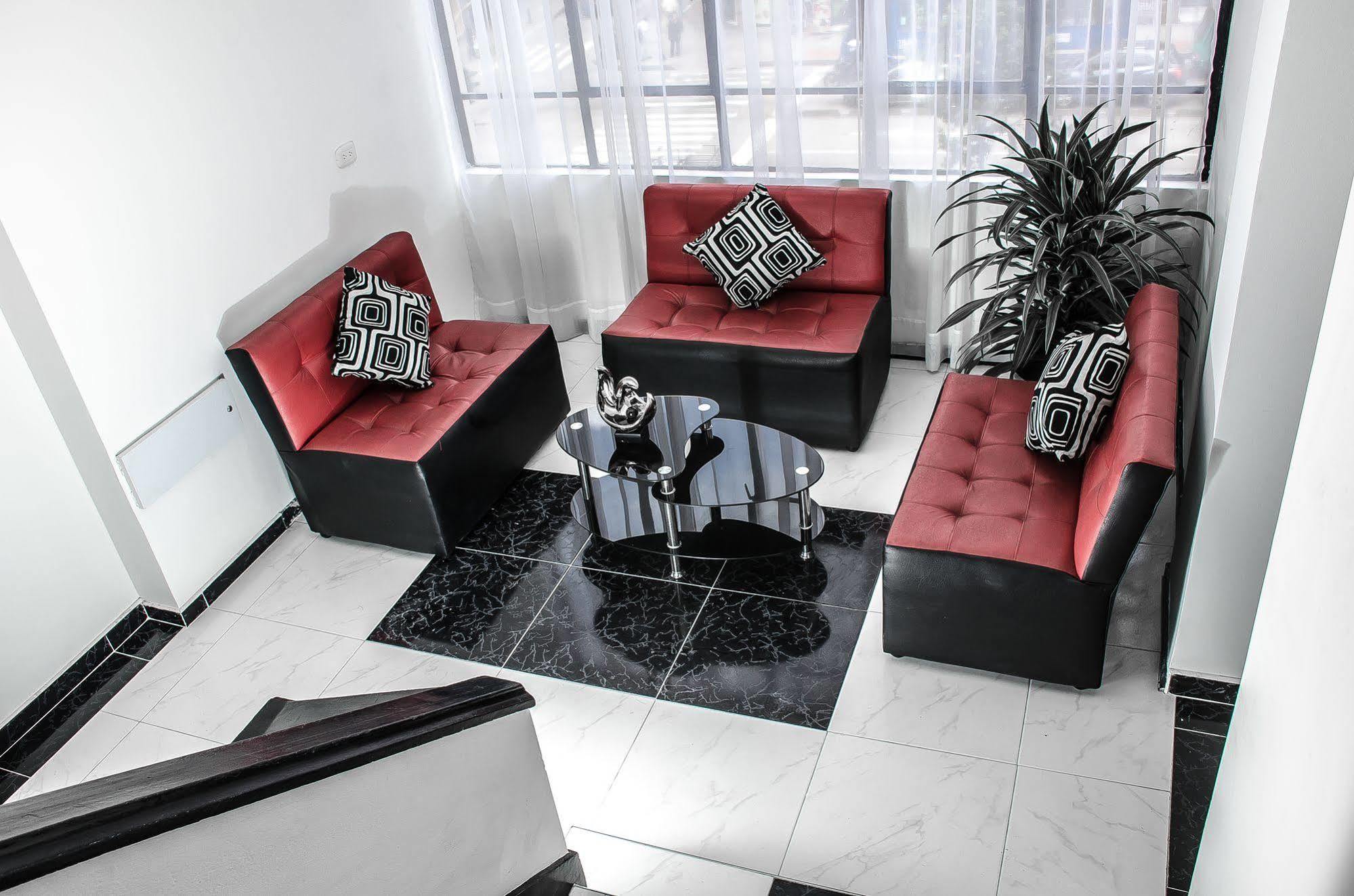 Hotel Ayenda 1077 Hills 3*
